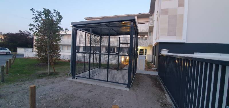 Création de local à vélo avec charpente métallique à Mérignac près de Bordeaux