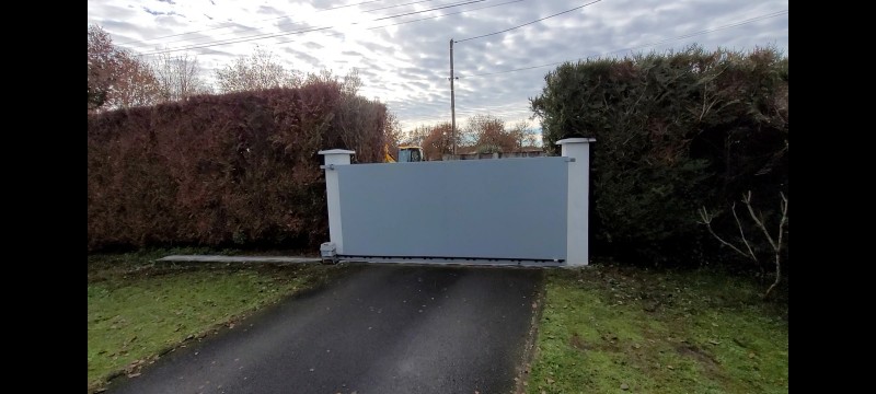 Fabrication d'un portail coulissant à Biganos